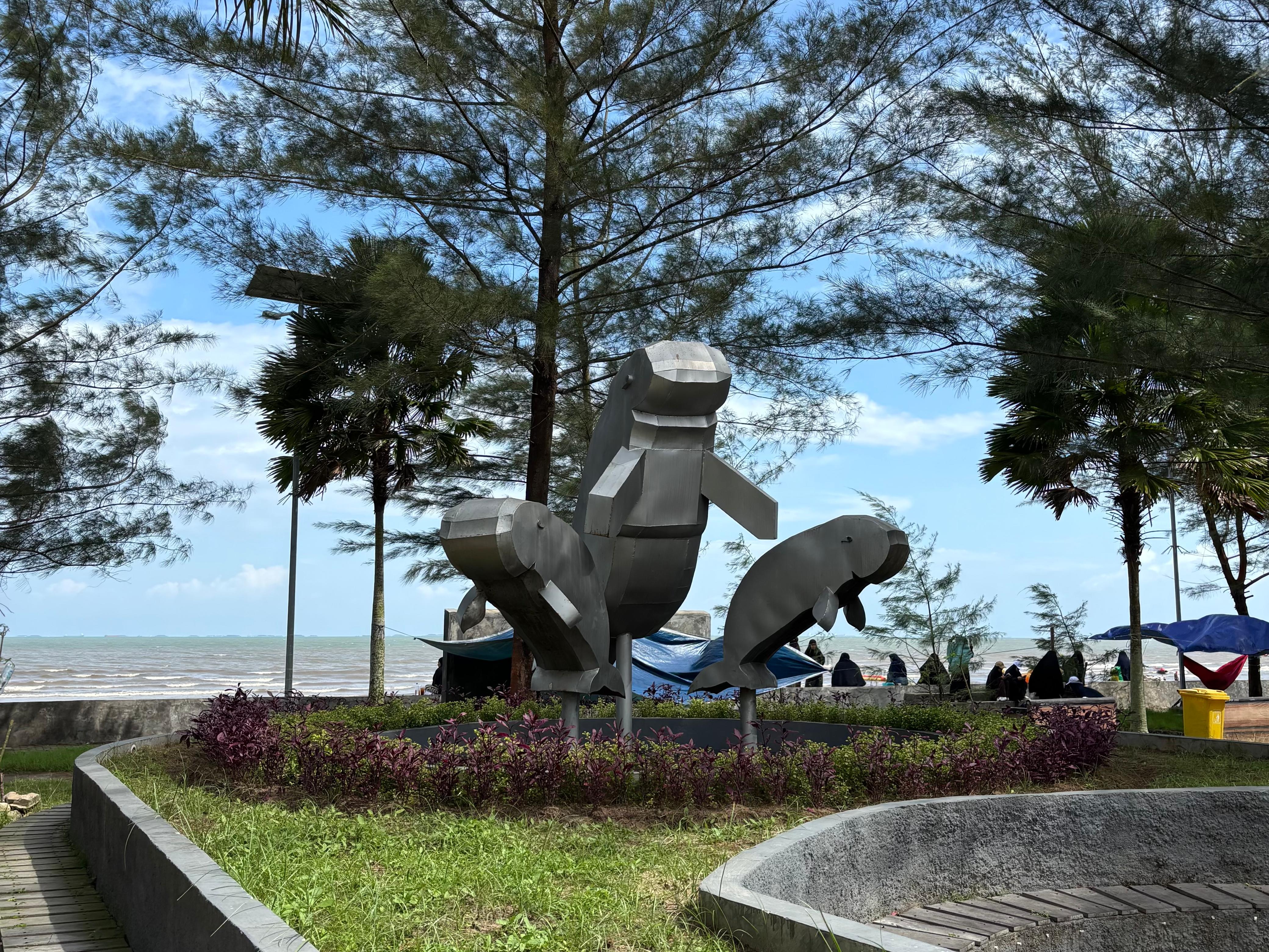 Tugu Ikan Pesut